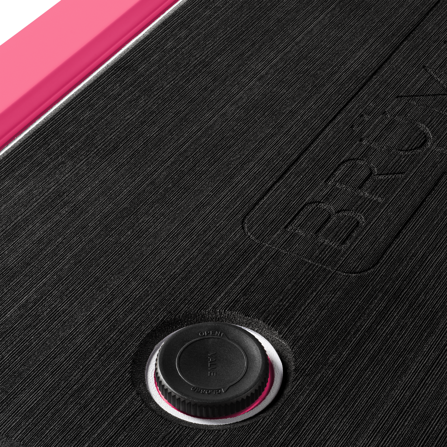 brutank-n6 brutank-55qt-neonpink-vent.png