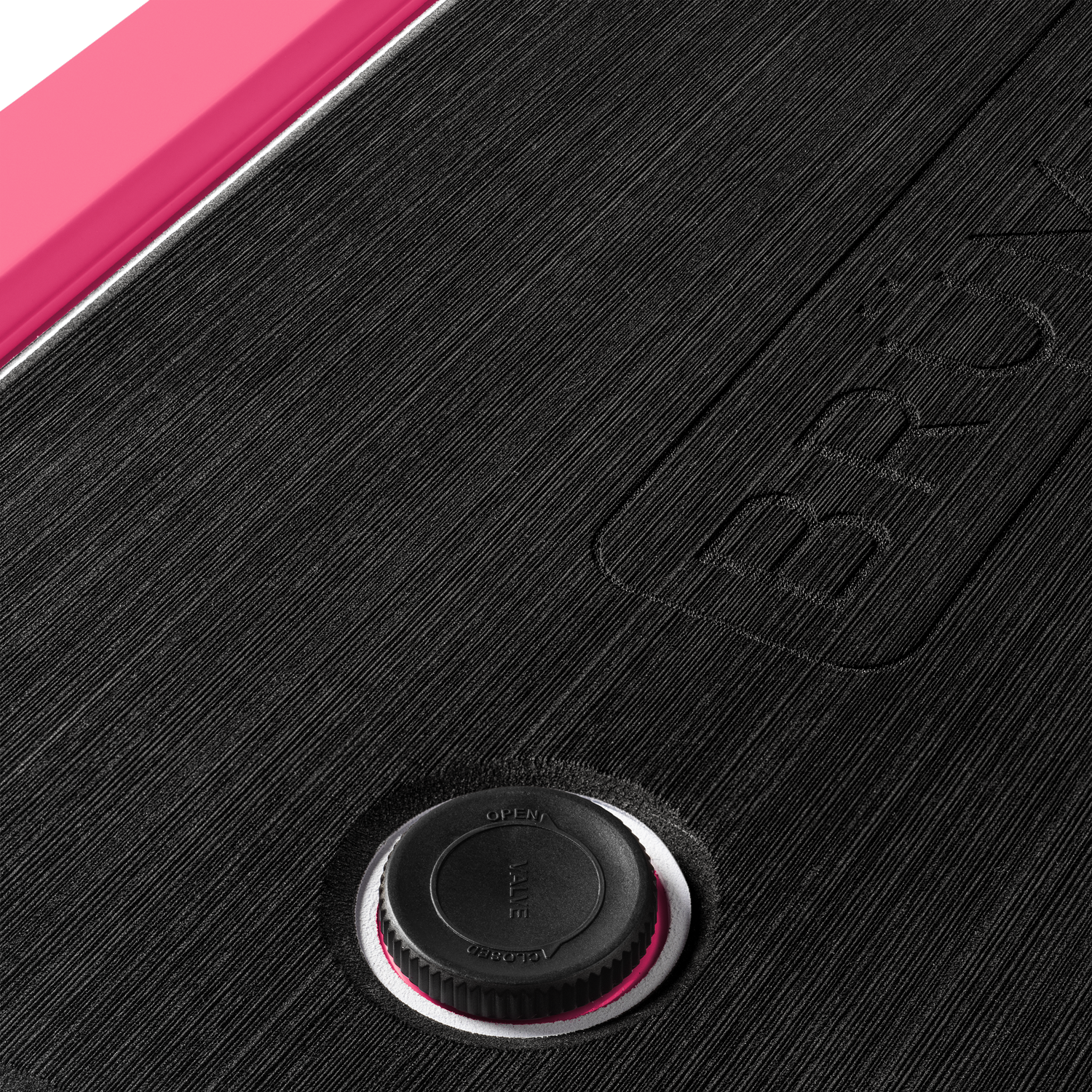 brutank-n6 brutank-55qt-neonpink-vent.png